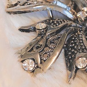 Stunning Vintage Brooch, pin